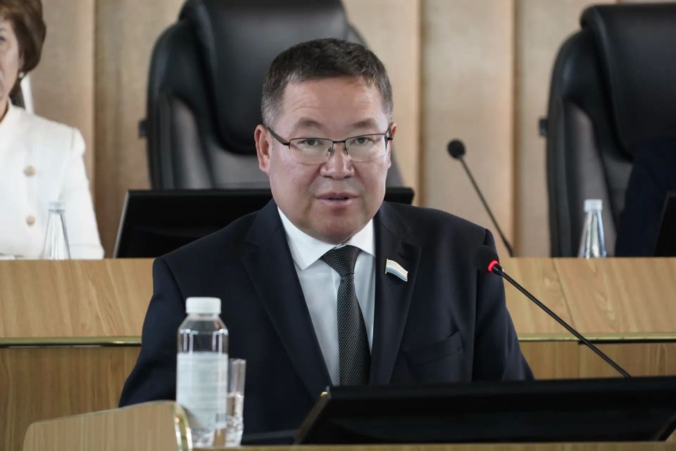 На сессии Госсобрания – Эл Курултай приняты изменения в закон о республиканском бюджете