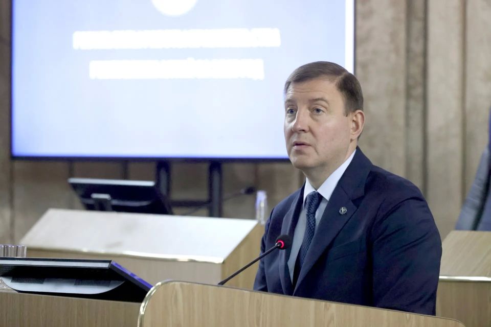 Сегодня, 28 мая, начала работу очередная сессия парламента республики