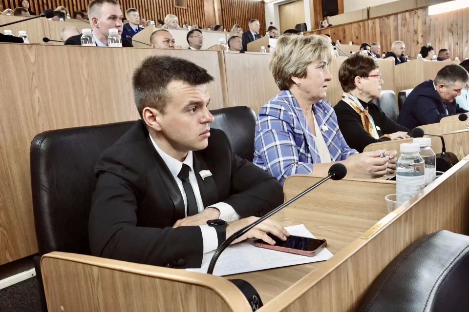На сессии Государственного Собрания - Эл Курултай РА утвержден отчёт Главы Республики Андрея Турчака об итогах работы Правительства за 2025 год На сессии Государственного Собрания - Эл Курултай РА утвержден отчёт Главы Республики Андрея Турчака об итогах работы Правительства за 2025 год