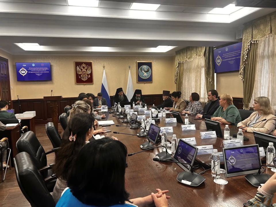 «За нравственный подвиг учителя» «За нравственный подвиг учителя»