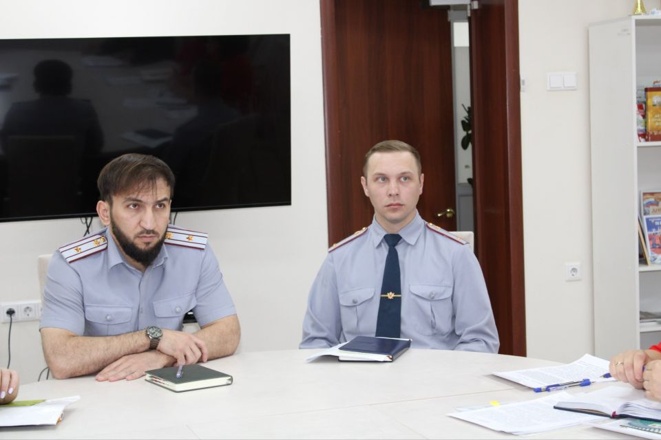 Ветераны боевых действий, которые оказались в местах лишения свободы или на принудительных работах, могут рассчитывать на комплексное персональное сопровождение фонда «Защитники Отечества» Ветераны боевых действий, которые оказались в местах лишения свободы или на принудительных работах, могут рассчитывать на комплексное персональное сопровождение фонда «Защитники Отечества»