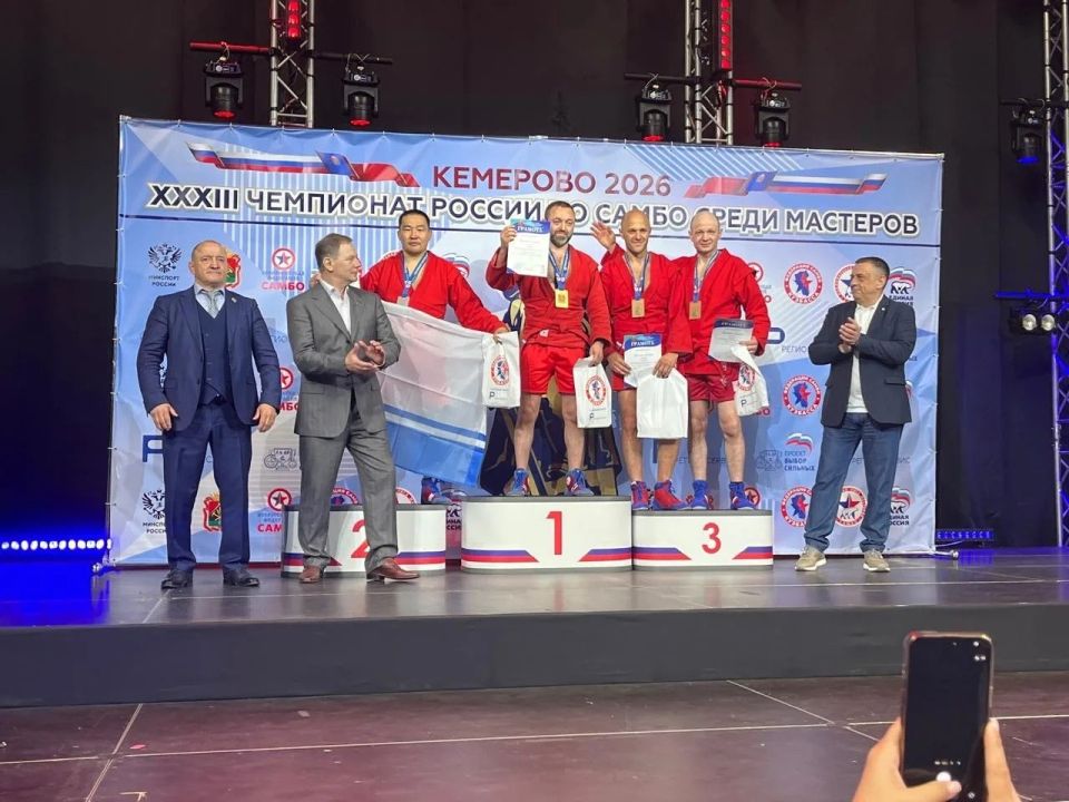 Спортсмены из Республики Алтай успешно выступили на Чемпионате России по самбо среди мастеров Спортсмены из Республики Алтай успешно выступили на Чемпионате России по самбо среди мастеров