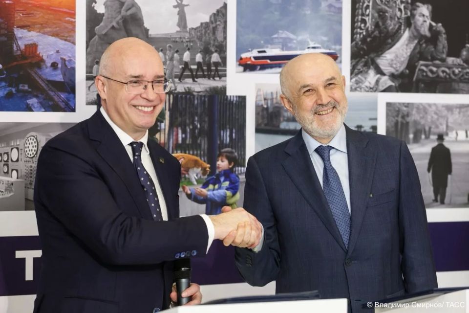 Центр по изучению и сохранению снежного барса "Ирбис" и ТАСС будут сотрудничать в сфере охраны природы и экологии, а также изучении редких животных России, в том числе наблюдать за подопечным информационного агентства -...
