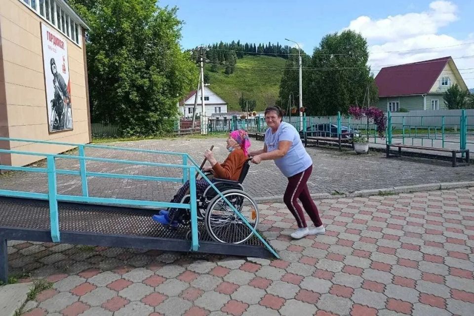 Андрей Турчак: Сегодня, в День социального работника, мы говорим слова благодарности тем, кто является надеждой и опорой для многих наших жителей Андрей Турчак: Сегодня, в День социального работника, мы говорим слова благодарности тем, кто является надеждой и опорой для многих наших жителей