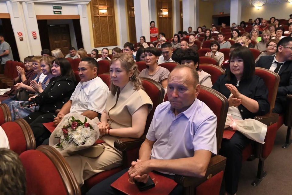 Сотрудники и ветераны социальной службы сегодня, 8 июня, отмечают свой профессиональный праздник – День социального работника Сотрудники и ветераны социальной службы сегодня, 8 июня, отмечают свой профессиональный праздник – День социального работника