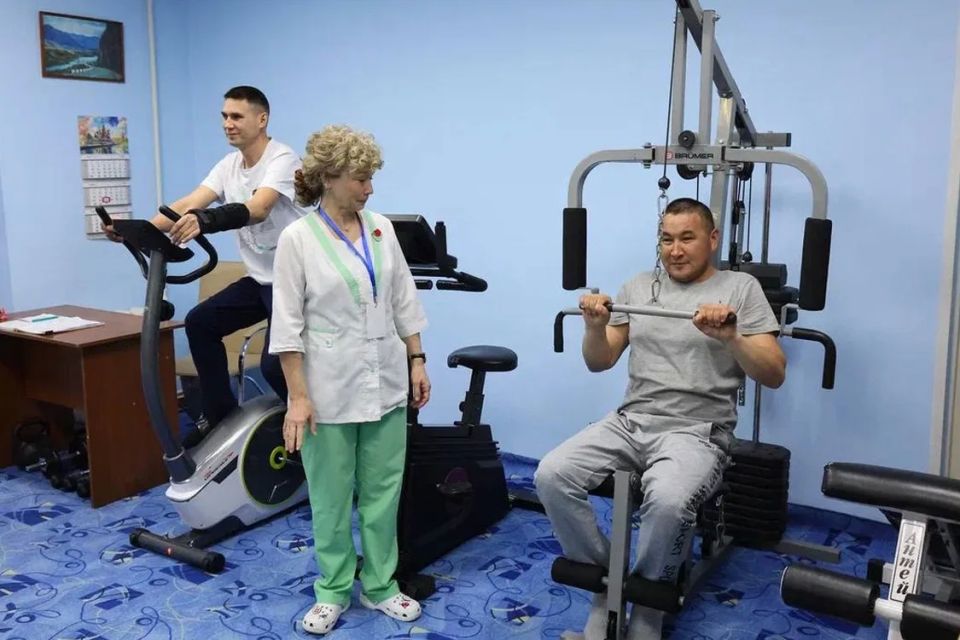 Андрей Турчак: Сегодня, в День социального работника, мы говорим слова благодарности тем, кто является надеждой и опорой для многих наших жителей