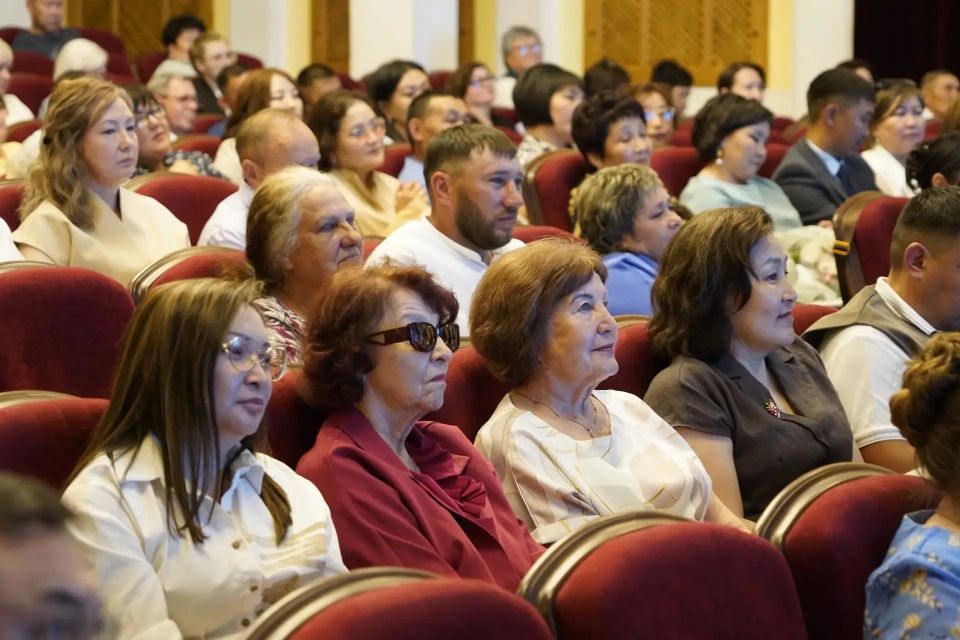 Сотрудники и ветераны социальной службы сегодня, 8 июня, отмечают свой профессиональный праздник – День социального работника Сотрудники и ветераны социальной службы сегодня, 8 июня, отмечают свой профессиональный праздник – День социального работника