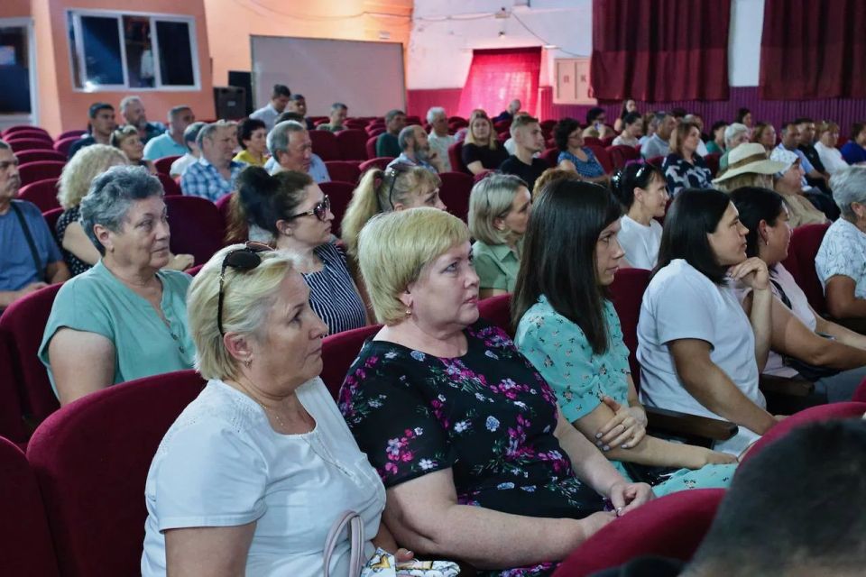 Дороги к соцобъектом Турочакского района отремонтируют по проекту «Единой России» Дороги к соцобъектом Турочакского района отремонтируют по проекту «Единой России»