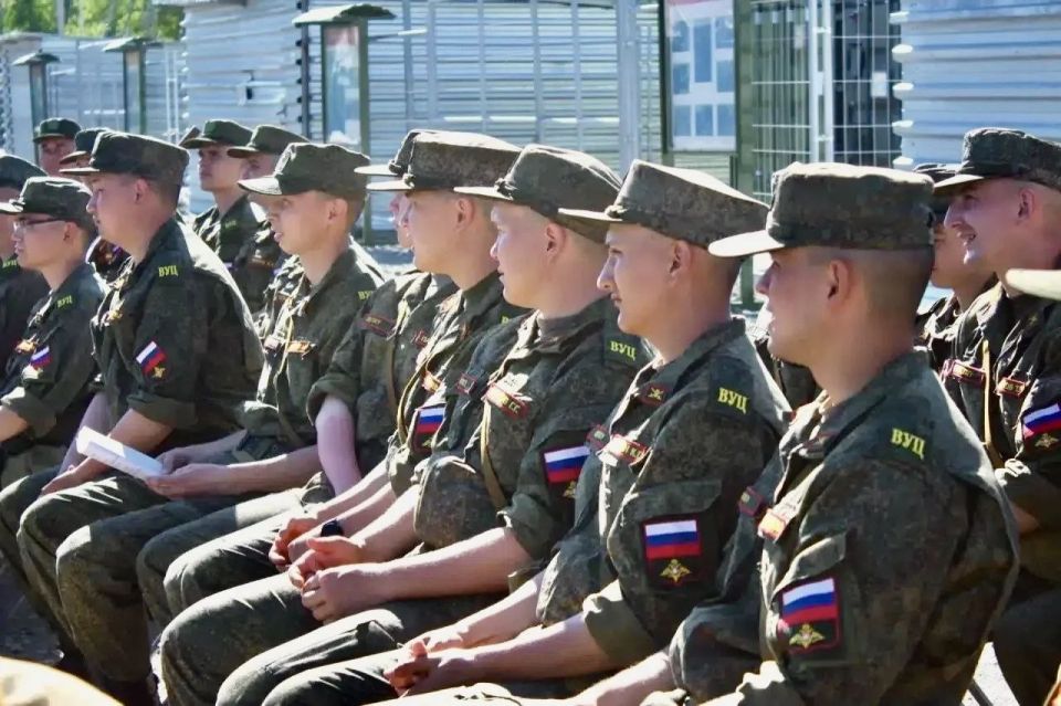 Курсанты Военного учебного центра при ГАГУ проходят учебные сборы в Новосибирске, на базе полигона НВВКУ Курсанты Военного учебного центра при ГАГУ проходят учебные сборы в Новосибирске, на базе полигона НВВКУ