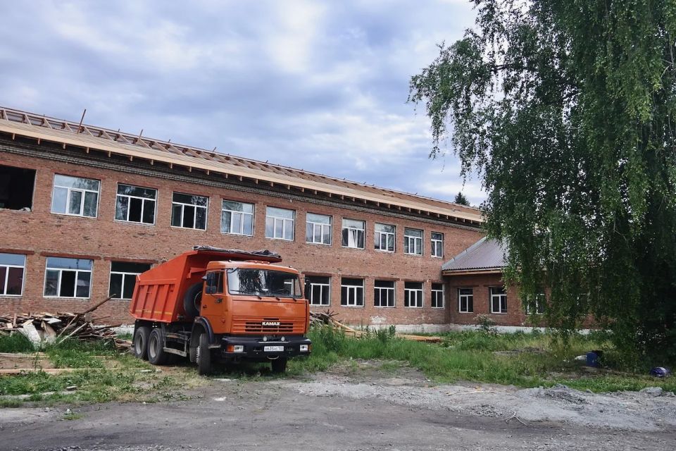 Андрей Турчак: Капитальный ремонт в Майминской школе №2 идет под контролем руководства района и главное - родительского сообщества Андрей Турчак: Капитальный ремонт в Майминской школе №2 идет под контролем руководства района и главное - родительского сообщества