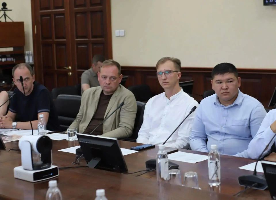 В Горно-Алтайске прошел штаб по дорожному хозяйству В Горно-Алтайске прошел штаб по дорожному хозяйству