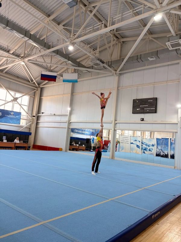 В Горно-Алтайске прошли открытые республиканские соревнования по спортивной акробатике «Вершины Алтая» В Горно-Алтайске прошли открытые республиканские соревнования по спортивной акробатике «Вершины Алтая»
