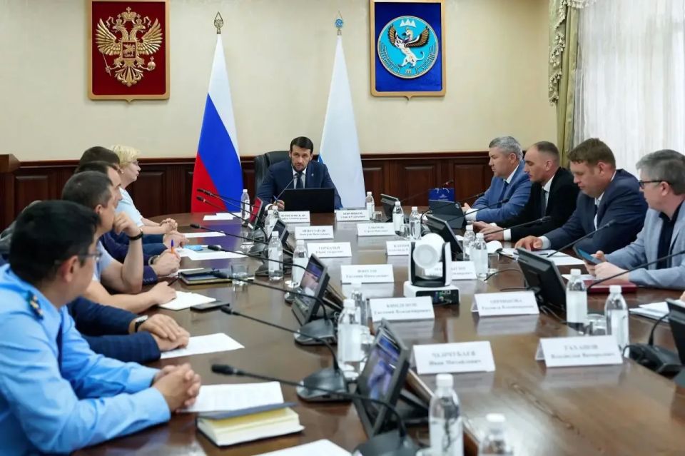 Александр Прокопьев: Глава Республики Алтай Андрей Анатольевич Турчак обозначил одну из наших приоритетных задач — обеспечение льготных категорий граждан, в том числе участников СВО, земельными участками Александр Прокопьев: Глава Республики Алтай Андрей Анатольевич Турчак обозначил одну из наших приоритетных задач — обеспечение льготных категорий граждан, в том числе участников СВО, земельными участками