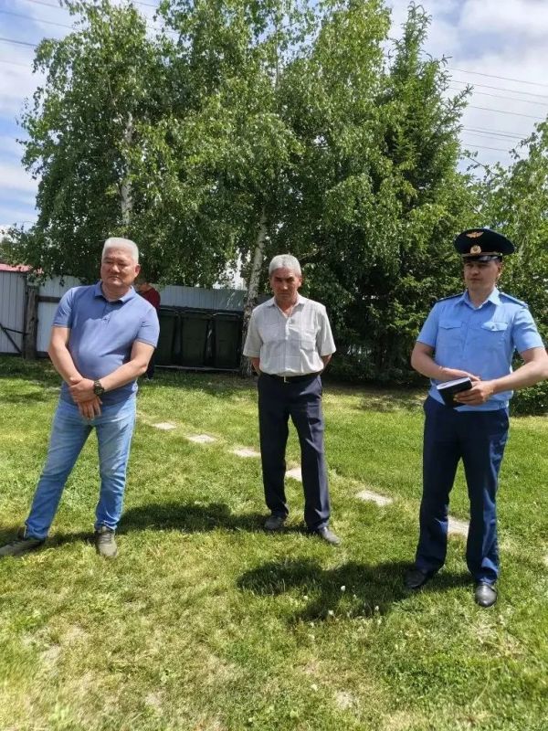 Прокурор Усть-Коксинского района проверил туристические объекты на предмет нелегальной занятости Прокурор Усть-Коксинского района проверил туристические объекты на предмет нелегальной занятости