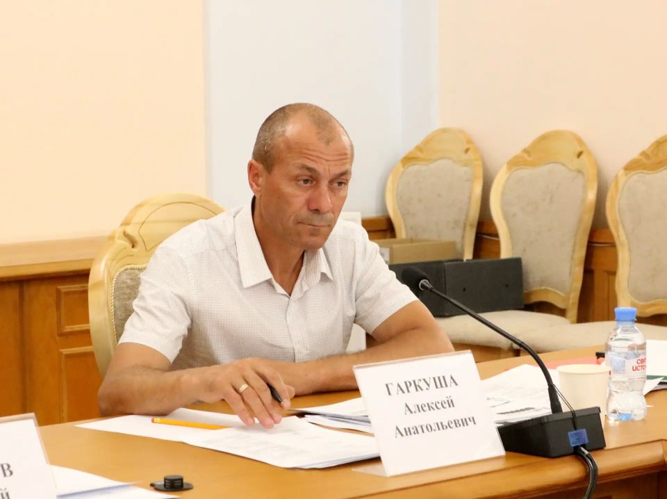 В Новосибирске обсудили развитие АПК Сибири: акцент на науку, подготовку кадров и продовольственную безопасность В Новосибирске обсудили развитие АПК Сибири: акцент на науку, подготовку кадров и продовольственную безопасность