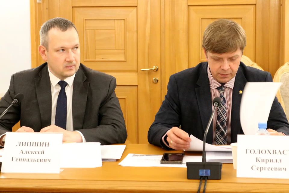 В Новосибирске обсудили развитие АПК Сибири: акцент на науку, подготовку кадров и продовольственную безопасность В Новосибирске обсудили развитие АПК Сибири: акцент на науку, подготовку кадров и продовольственную безопасность