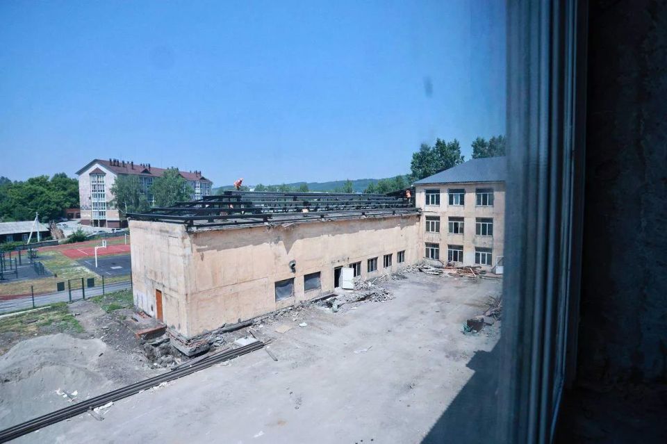 Кадетскую школу в Горно-Алтайске отремонтируют к 1 сентября 2027 года Кадетскую школу в Горно-Алтайске отремонтируют к 1 сентября 2027 года