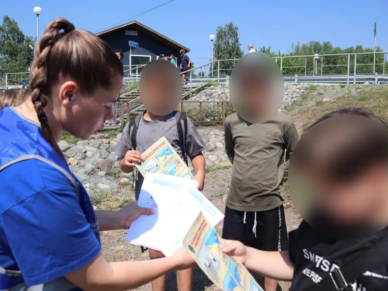 Сотрудники полиции, МЧС и волонтеры проводят профилактические рейды по несанкционированным местам купания граждан Сотрудники полиции, МЧС и волонтеры проводят профилактические рейды по несанкционированным местам купания граждан