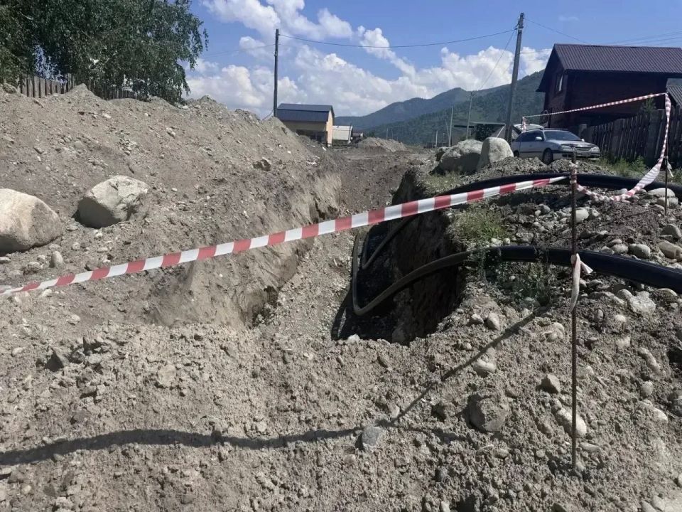 Депутаты проинспектировали строительство социальных объектов в Чемальском районе Депутаты проинспектировали строительство социальных объектов в Чемальском районе