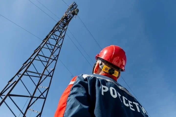 Энергетики «Россети Сибирь» устанавливают новую молниезащиту на линиях электропередачи в Республике Алтай Энергетики «Россети Сибирь» устанавливают новую молниезащиту на линиях электропередачи в Республике Алтай