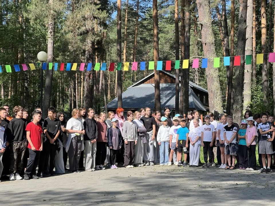Депутаты ознакомились с условиями летнего отдыха детей Депутаты ознакомились с условиями летнего отдыха детей