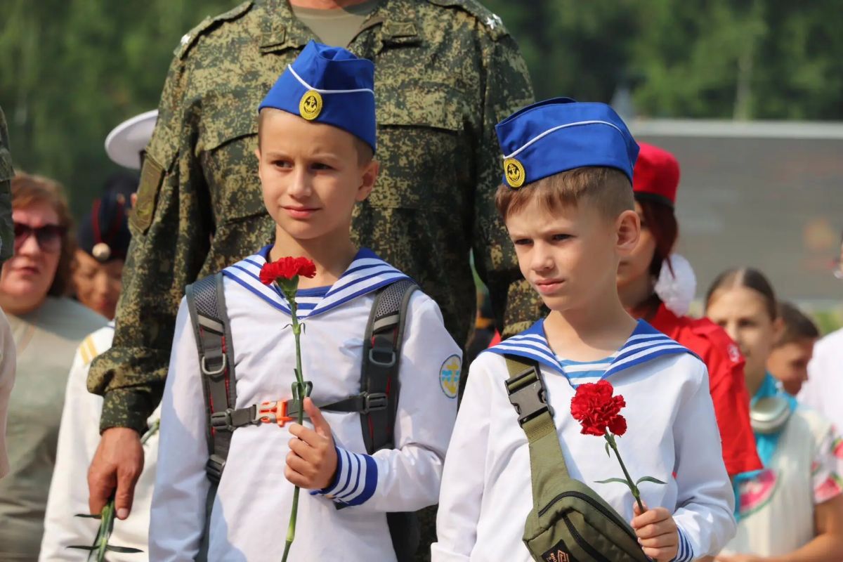 Наша память не угаснет. 22 июня в России отмечается День памяти и скорби – в этот день в 1941 году началась Великая Отечественная война, ставшая самой кровавой и разрушительной в истории страны Наша память не угаснет. 22 июня в России отмечается День памяти и скорби – в этот день в 1941 году началась Великая Отечественная война, ставшая самой кровавой и разрушительной в истории страны
