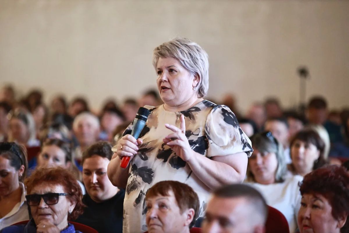 Андрей Турчак: Завершили День муниципалитета встречей с жителями в Чое Андрей Турчак: Завершили День муниципалитета встречей с жителями в Чое