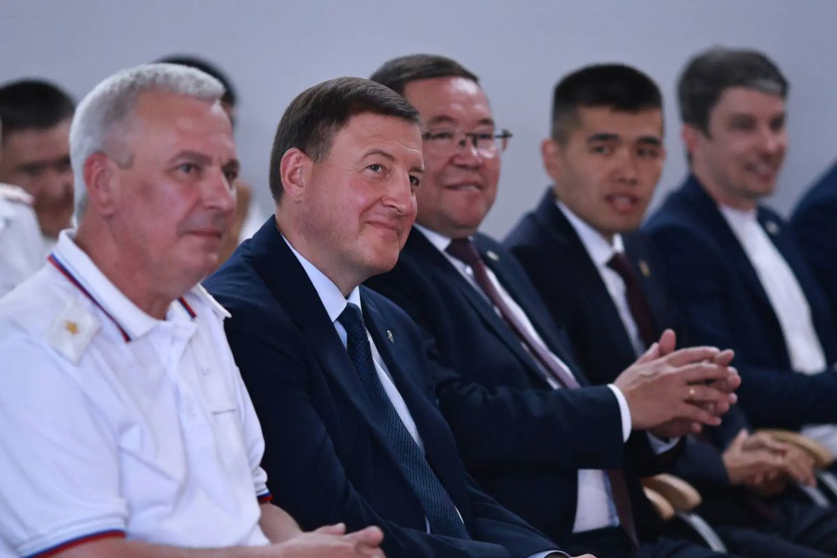 Андрей Турчак поздравил сотрудников Госавтоинспекции с 90-летним юбилеем службы Андрей Турчак поздравил сотрудников Госавтоинспекции с 90-летним юбилеем службы