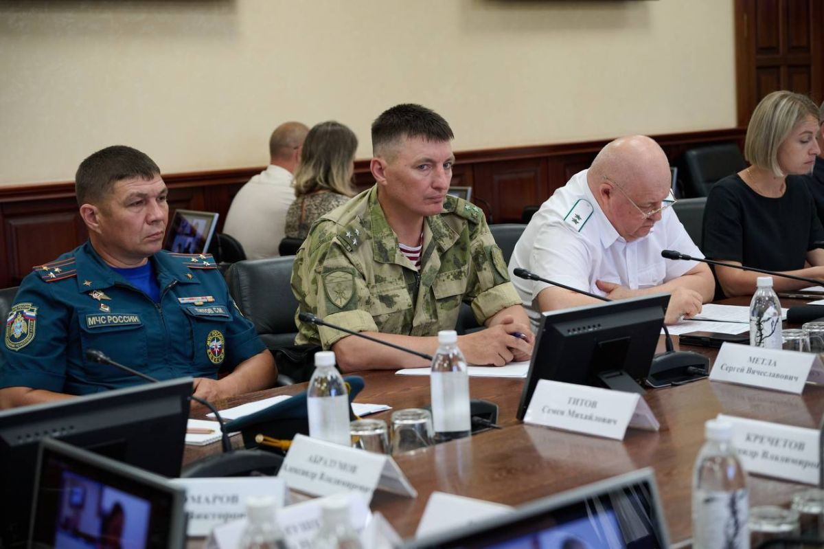 Александр Прокопьев: В ходе заседания по пограничным вопросам обсудили с коллегами ряд важных вопросов Александр Прокопьев: В ходе заседания по пограничным вопросам обсудили с коллегами ряд важных вопросов