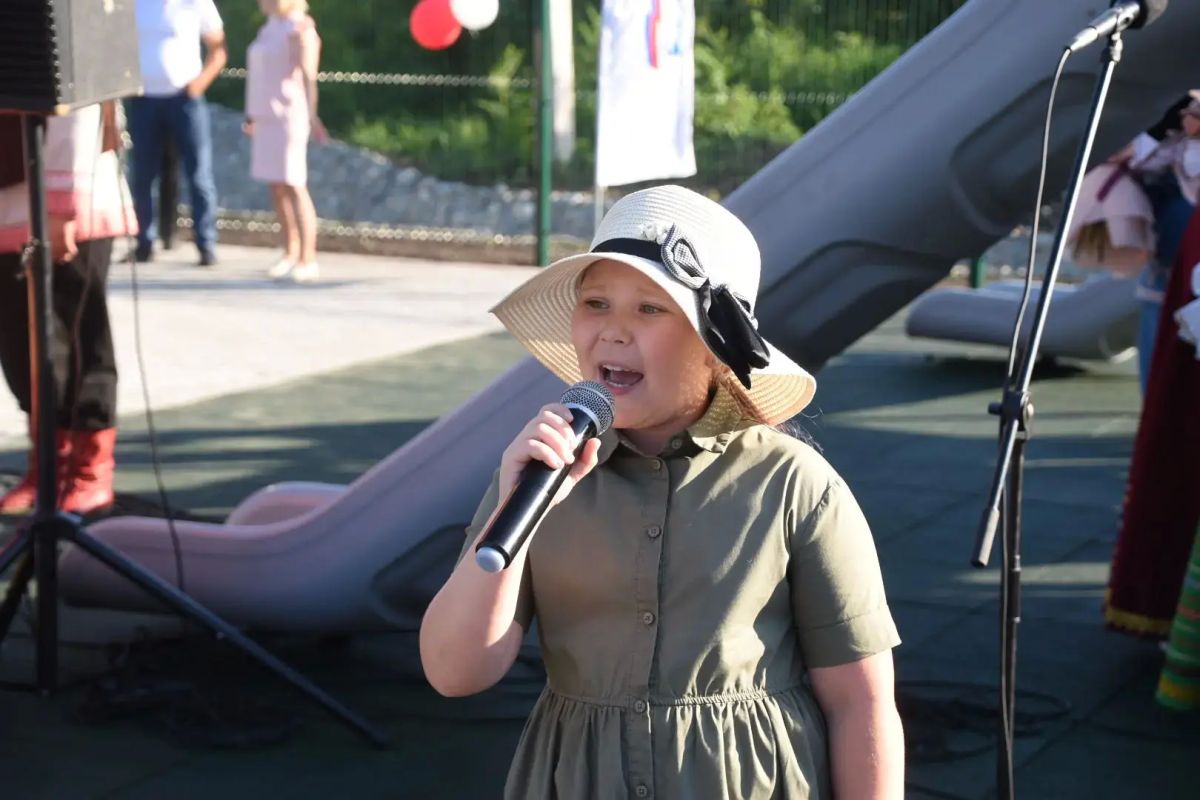 В Горно-Алтайске после благоустройства открыта детская и спортивная площадка в микрорайоне «Университетский» В Горно-Алтайске после благоустройства открыта детская и спортивная площадка в микрорайоне «Университетский»