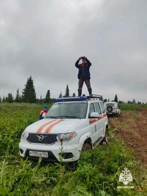 МЧС спасли потерявшихся туристов из Санкт-Петербурга МЧС спасли потерявшихся туристов из Санкт-Петербурга