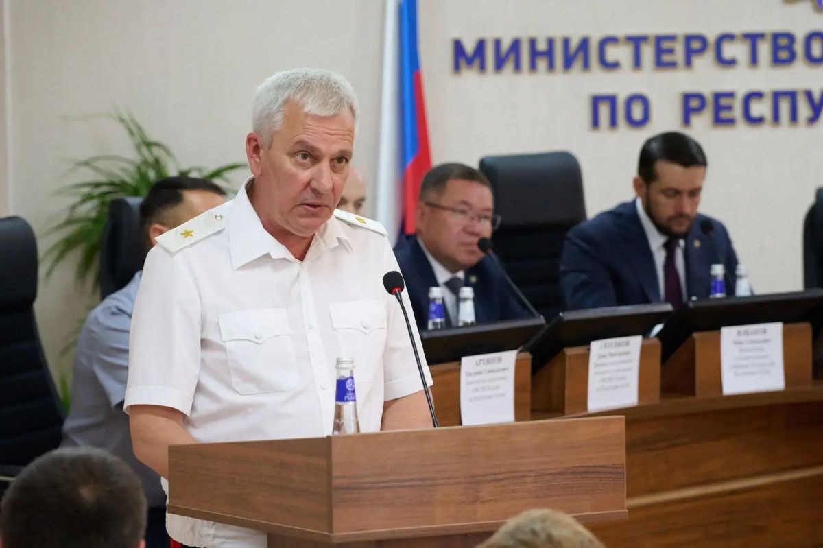 На заседании коллегии МВД по Республике Алтай рассмотрены итоги оперативно-служебной деятельности за первое полугодие 2026 года На заседании коллегии МВД по Республике Алтай рассмотрены итоги оперативно-служебной деятельности за первое полугодие 2026 года
