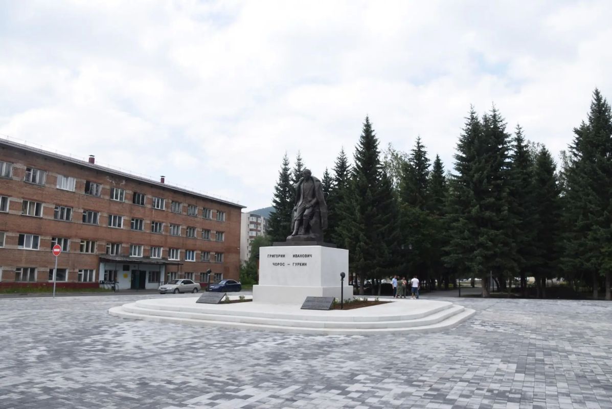 Мэр Горно-Алтайска Ольга Сафронова провела выездную планерку на объектах, где идет строительство, ремонт и благоустройство Мэр Горно-Алтайска Ольга Сафронова провела выездную планерку на объектах, где идет строительство, ремонт и благоустройство