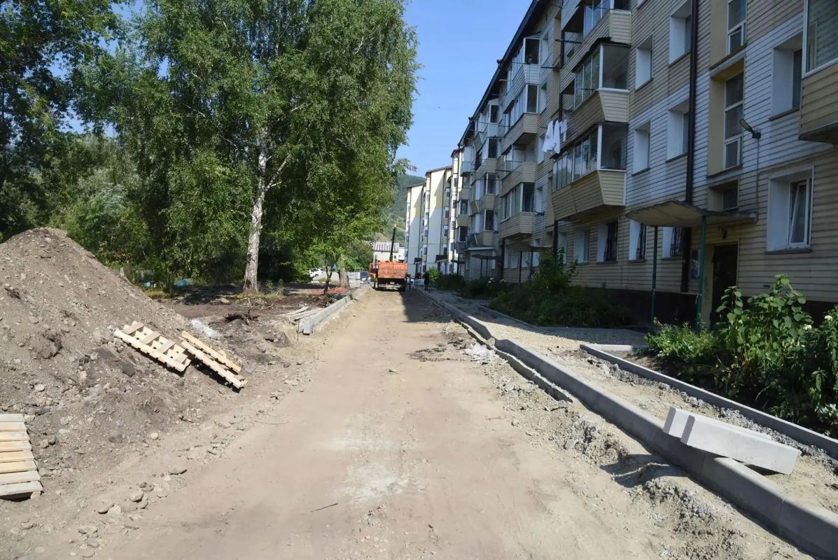В рамках нацпроекта «Инфраструктура для жизни» в Горно-Алтайске в течение года запланировано благоустройство трех общественных территорий и двух дворов В рамках нацпроекта «Инфраструктура для жизни» в Горно-Алтайске в течение года запланировано благоустройство трех общественных территорий и двух дворов