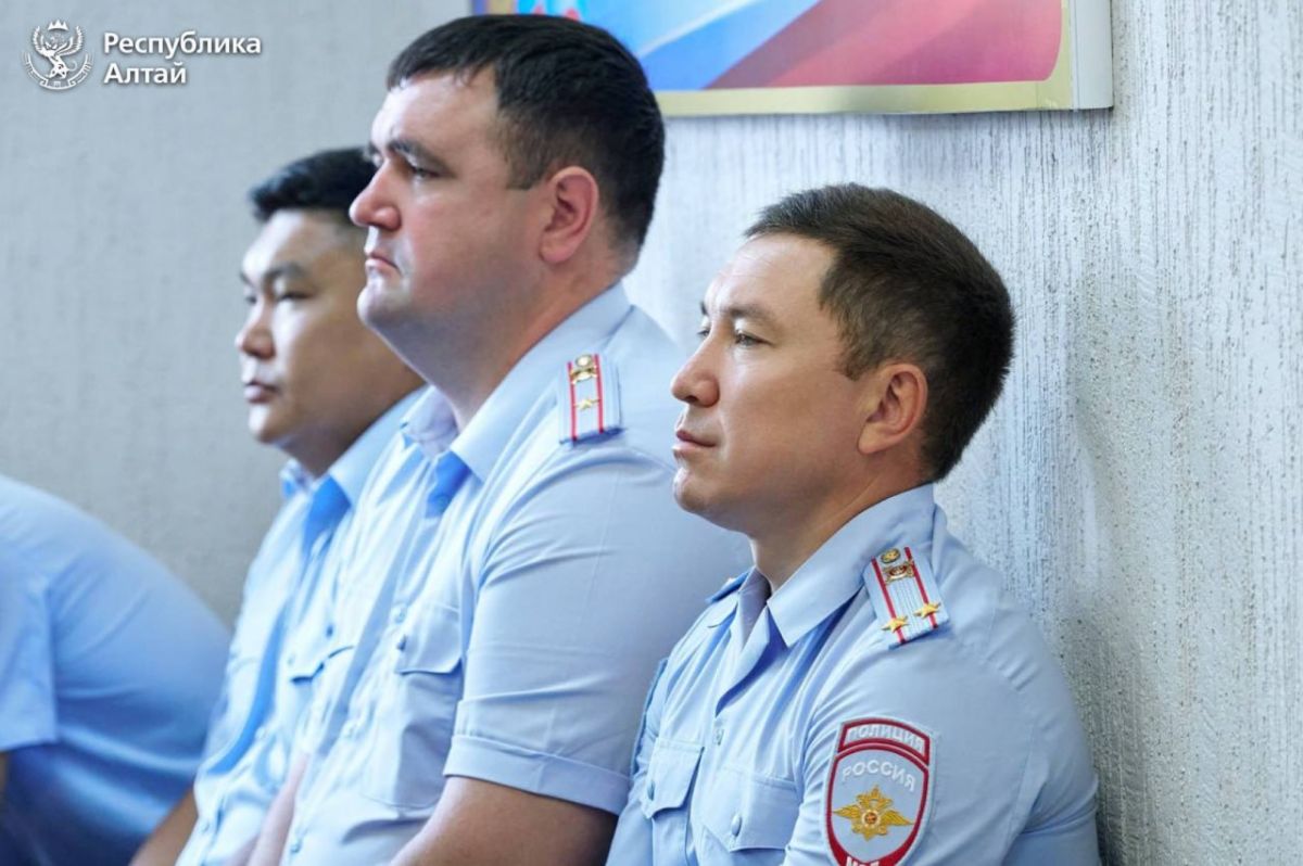 В Республике Алтай прошла коллегия по итогам оперативно-служебной деятельности министерства внутренних дел за первое полугодие 2026 года В Республике Алтай прошла коллегия по итогам оперативно-служебной деятельности министерства внутренних дел за первое полугодие 2026 года