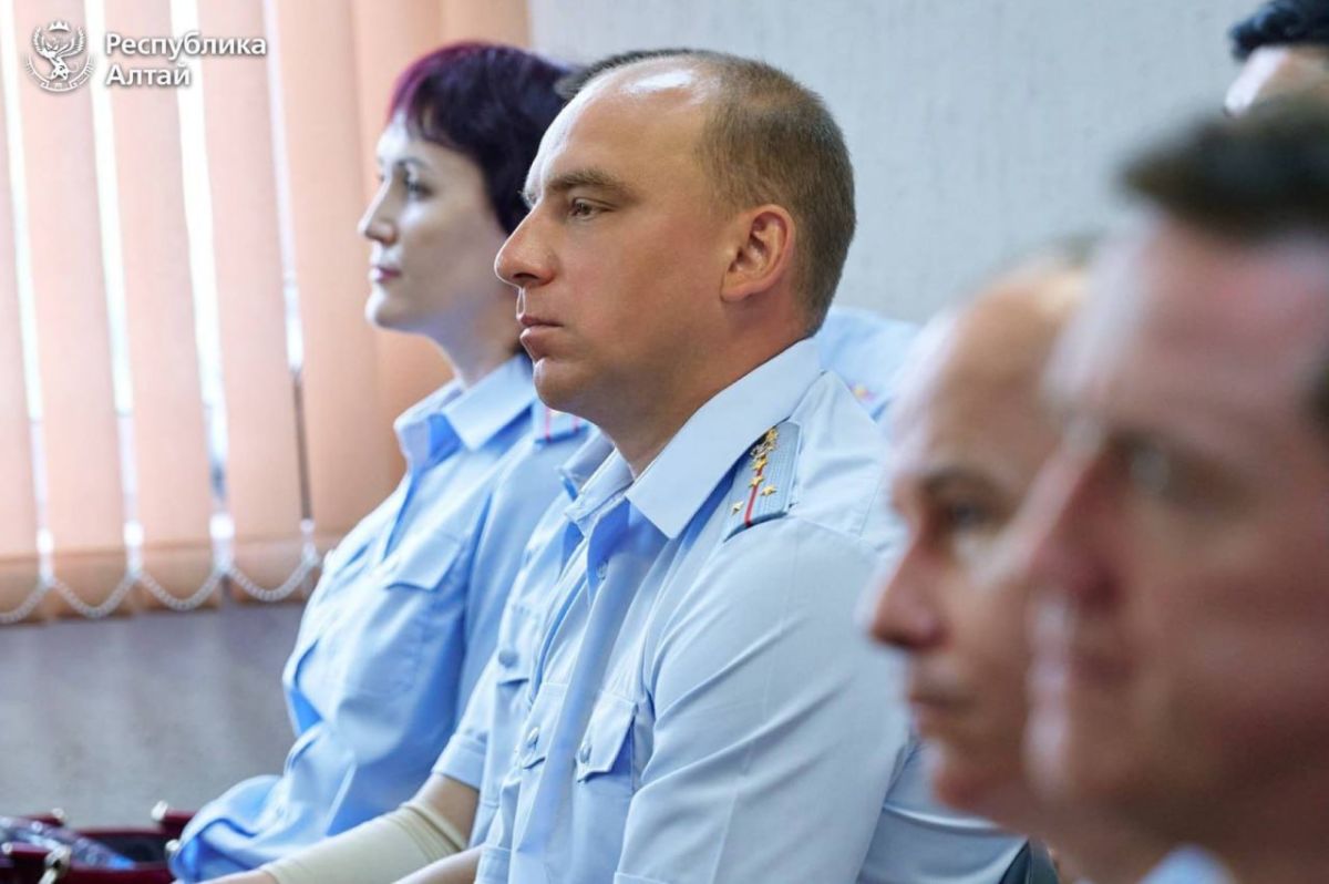 В Республике Алтай прошла коллегия по итогам оперативно-служебной деятельности министерства внутренних дел за первое полугодие 2026 года В Республике Алтай прошла коллегия по итогам оперативно-служебной деятельности министерства внутренних дел за первое полугодие 2026 года
