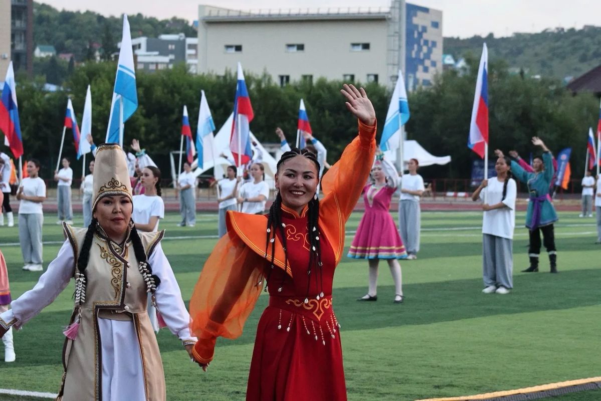 В Республике Алтай проходит праздник алтайского народа Эл Ойын В Республике Алтай проходит праздник алтайского народа Эл Ойын