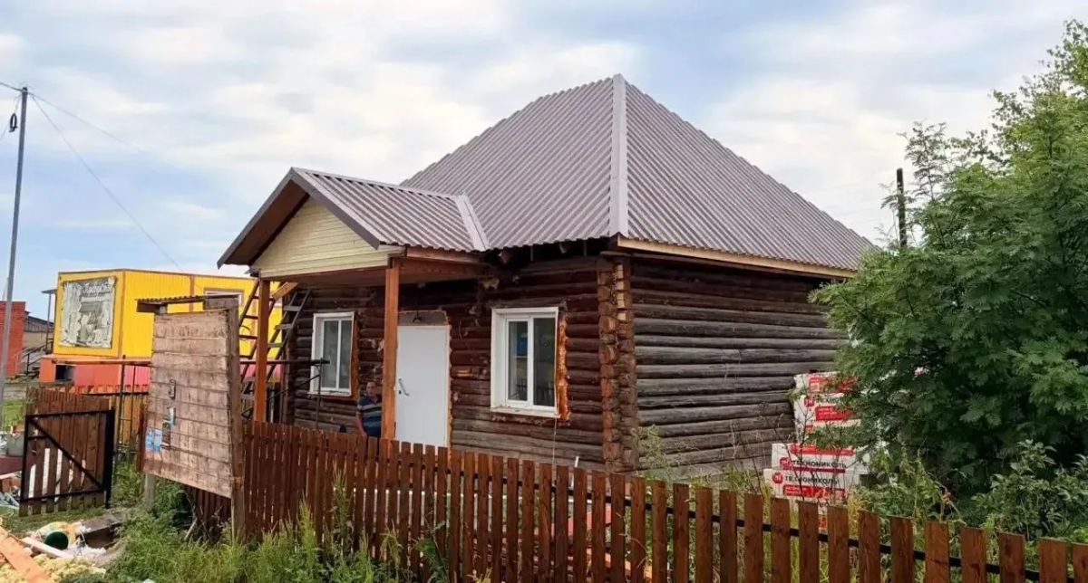 В Дмитриевскую библиотеку, которую капитально отремонтировали в рамках нацпроекта «Семья», уже доставляют новые издания В Дмитриевскую библиотеку, которую капитально отремонтировали в рамках нацпроекта «Семья», уже доставляют новые издания