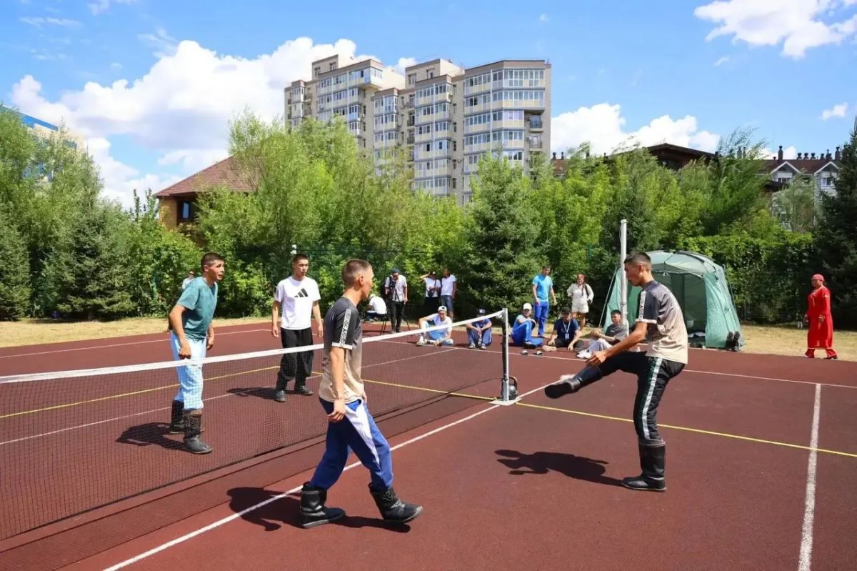 На межрегиональном празднике алтайского народа «Эл-Ойын» подвели итоги соревнований по национальным видам спорта На межрегиональном празднике алтайского народа «Эл-Ойын» подвели итоги соревнований по национальным видам спорта