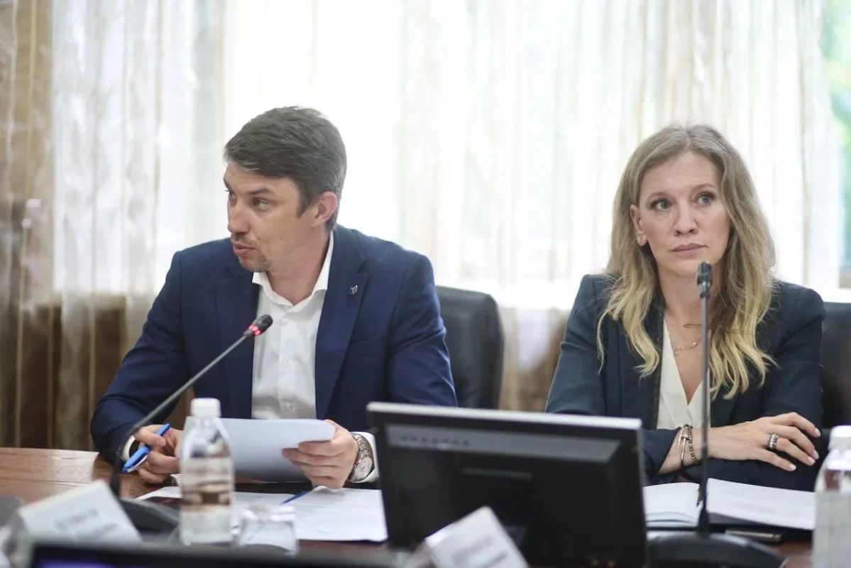 Александр Прокопьев: На еженедельном штабе по стабилизации топливно-энергетического баланса Республики Алтай обсудили актуальную ситуацию Александр Прокопьев: На еженедельном штабе по стабилизации топливно-энергетического баланса Республики Алтай обсудили актуальную ситуацию