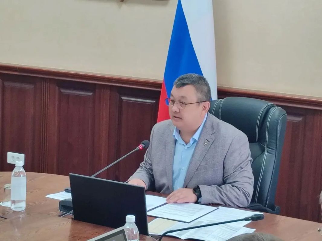 Прямо сейчас в Правительстве проходит заседание Межведомственного координационного совета по профессиональному образованию, прогнозироаанию и координации подготовки квалифицированных рабочих кадров и специалистов в... Прямо сейчас в Правительстве проходит заседание Межведомственного координационного совета по профессиональному образованию, прогнозироаанию и координации подготовки квалифицированных рабочих кадров и специалистов в...