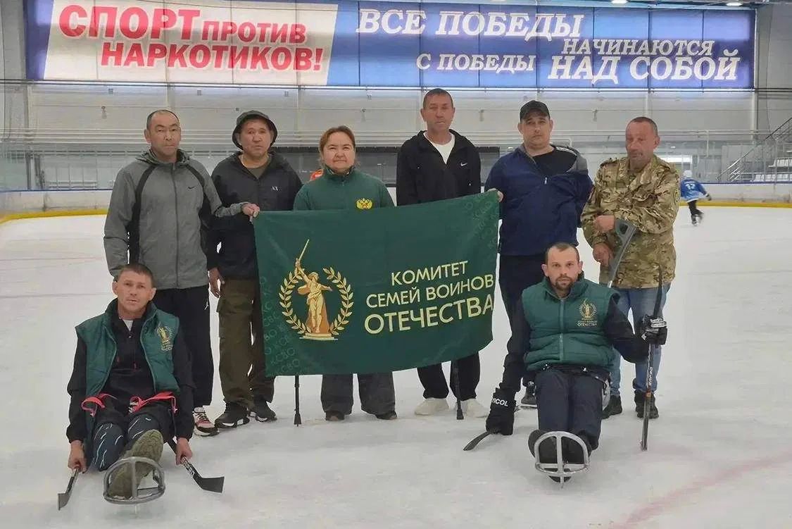 В регионе впервые прошла тренировка по следж-хоккею В регионе впервые прошла тренировка по следж-хоккею
