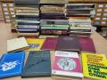 Национальная библиотека получила вторую партию книг из семейного собрания историков Ольги Беликовой и Андрея Сагалаева — 192 экземпляра по этнографии, археологии, антропологии и истории Сибири, включая научные журналы и карты