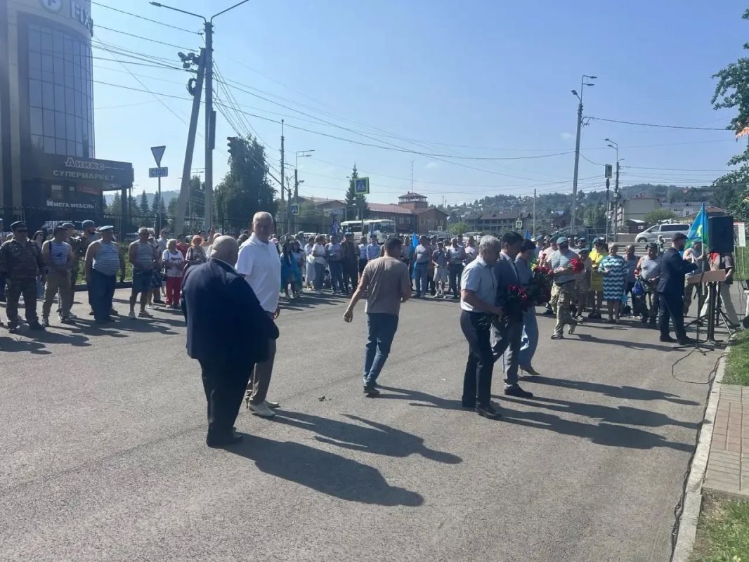 «Никто кроме нас»!. Прямо сейчас на мемориальном комплексе «Парк Победы» проходят мероприятия, посвященные Дню Воздушно-десантных войск «Никто кроме нас»!. Прямо сейчас на мемориальном комплексе «Парк Победы» проходят мероприятия, посвященные Дню Воздушно-десантных войск