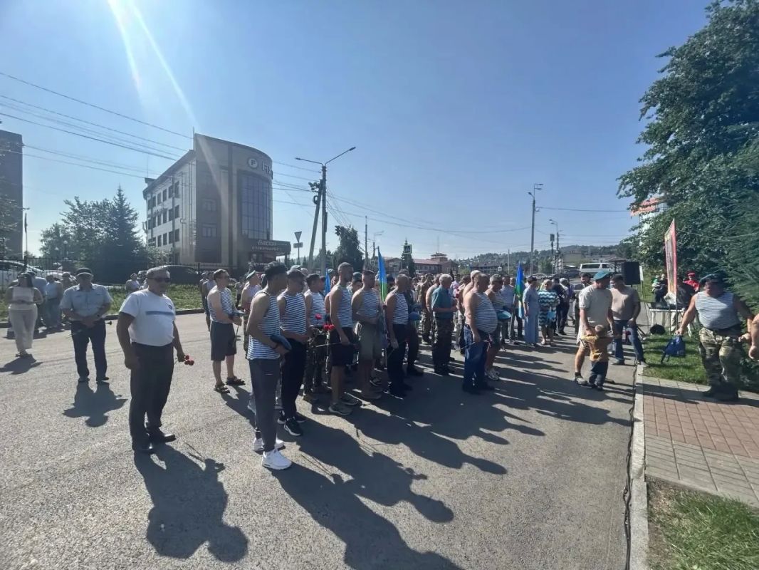 «Никто кроме нас»!. Прямо сейчас на мемориальном комплексе «Парк Победы» проходят мероприятия, посвященные Дню Воздушно-десантных войск «Никто кроме нас»!. Прямо сейчас на мемориальном комплексе «Парк Победы» проходят мероприятия, посвященные Дню Воздушно-десантных войск