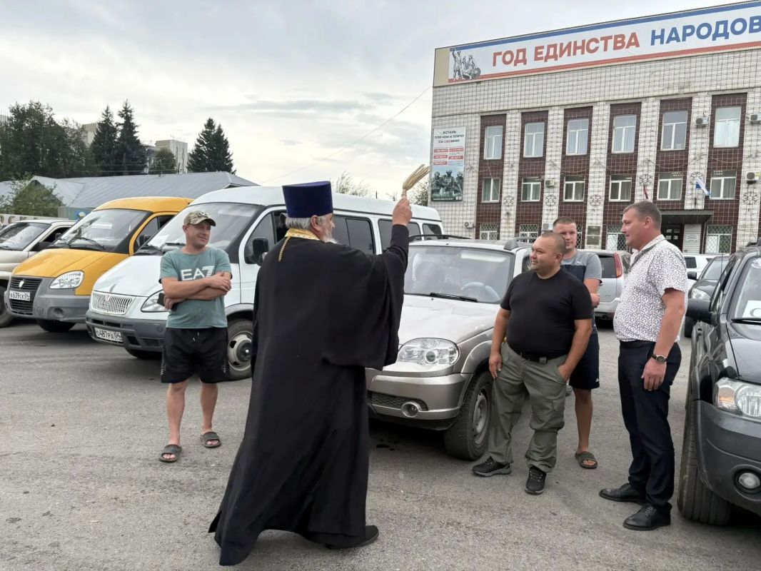 Сегодня стартовала очередная отправка гуманитарного груза для наших земляков Сегодня стартовала очередная отправка гуманитарного груза для наших земляков