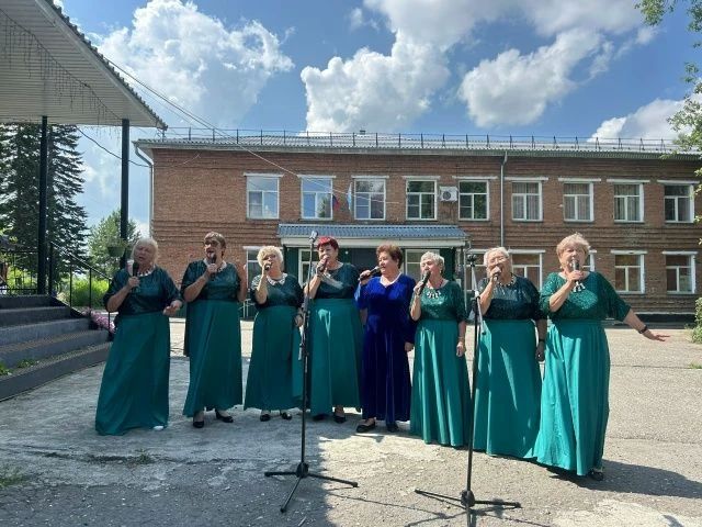 На территории Майминского сельскохозяйственного техникума прошел по-настоящему душевный праздник — День соседей На территории Майминского сельскохозяйственного техникума прошел по-настоящему душевный праздник — День соседей
