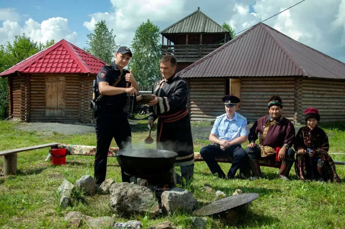 В Новосибирске подвели итоги фотоконкурса «Мир глазами ветеранов» среди ветеранов транспортной полиции Сибири В Новосибирске подвели итоги фотоконкурса «Мир глазами ветеранов» среди ветеранов транспортной полиции Сибири