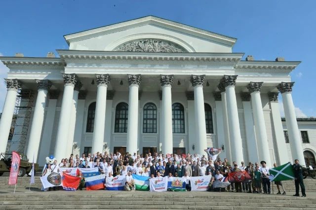 Сборная Республики Алтай успешно выступила на первом Всероссийском шахматном турнире «Шахматы для СВОих», который проходил в Нижнем Тагиле Сборная Республики Алтай успешно выступила на первом Всероссийском шахматном турнире «Шахматы для СВОих», который проходил в Нижнем Тагиле