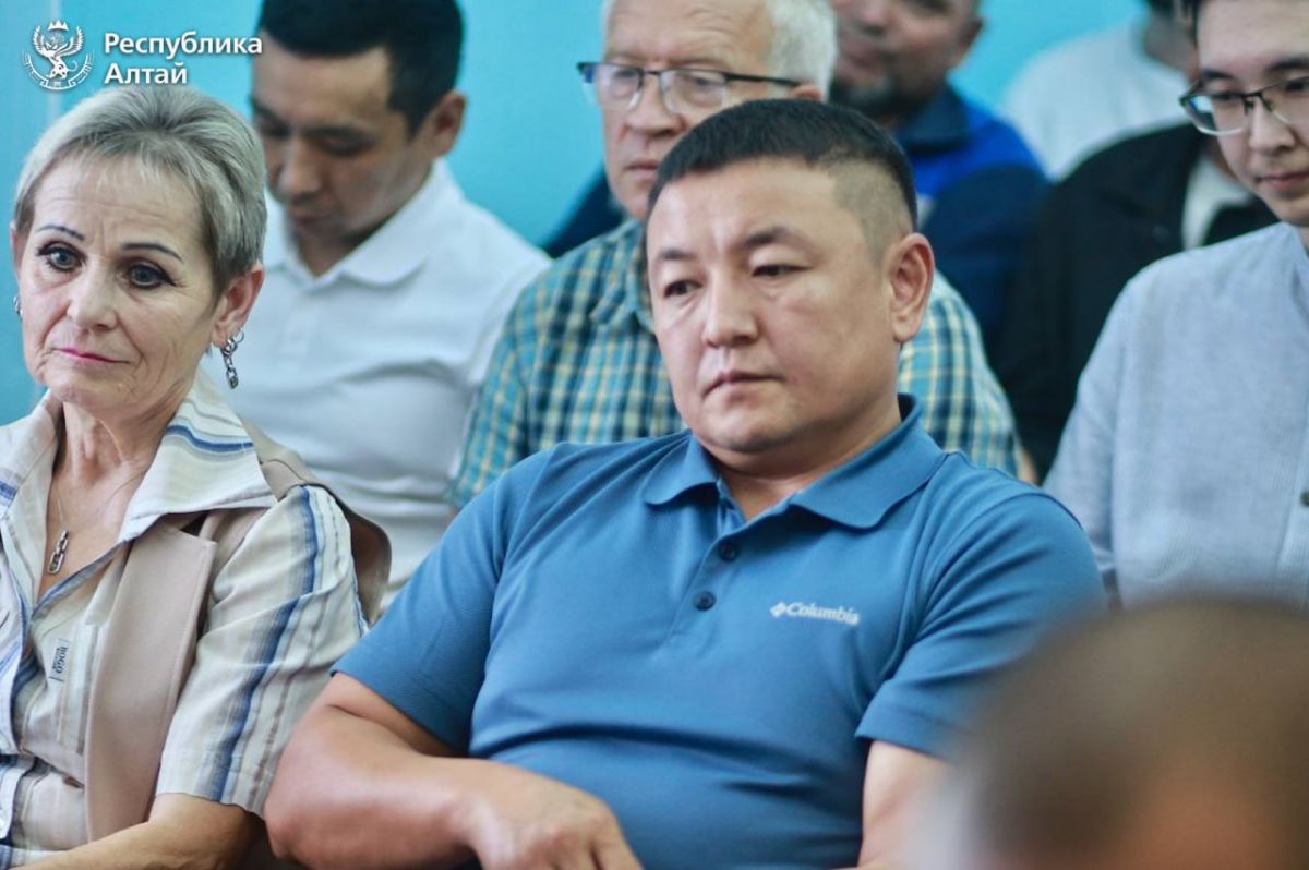 Глава региона Андрей Турчак завершил рабочую поездку по Горно-Алтайску в «Водоканале» Глава региона Андрей Турчак завершил рабочую поездку по Горно-Алтайску в «Водоканале»